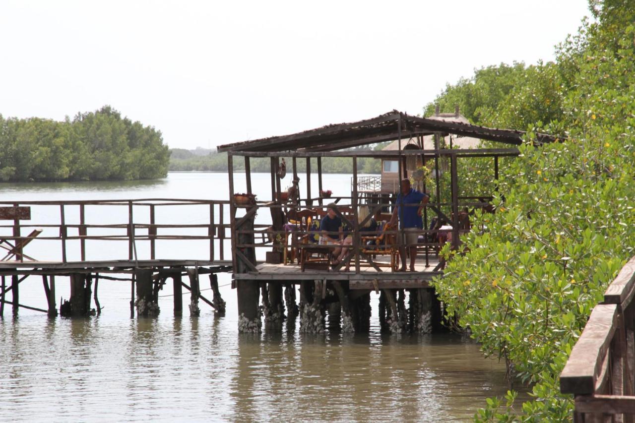 Bintang Bolong Lodge Exterior foto