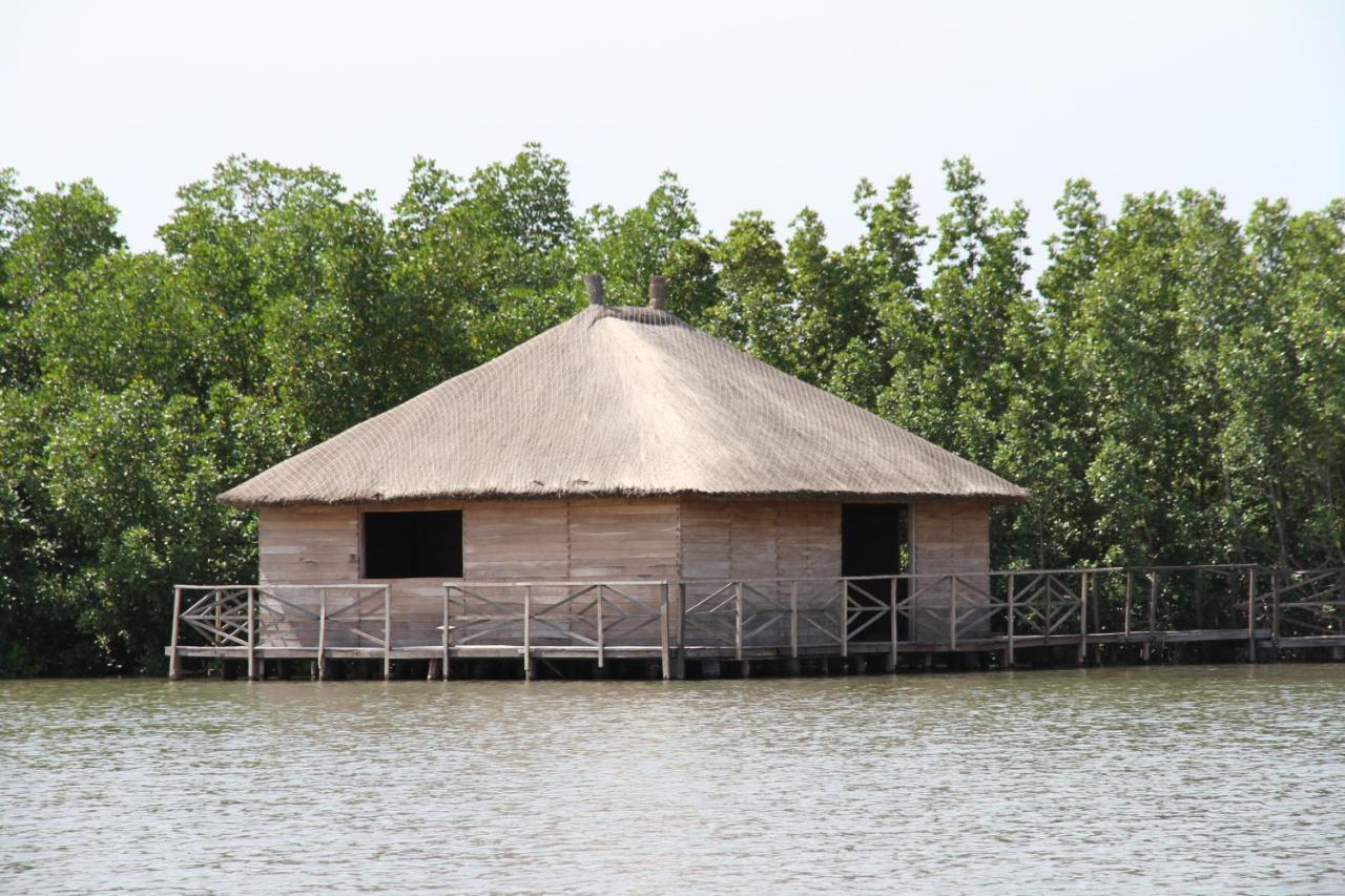 Bintang Bolong Lodge Exterior foto