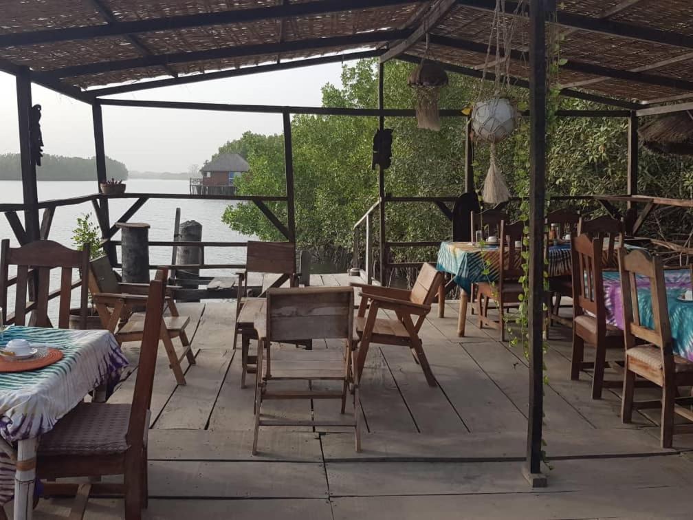Bintang Bolong Lodge Exterior foto